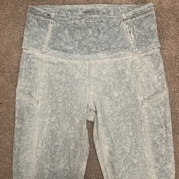 Lululemon Fast and Free Tight 25" *Nulux in City Grit White Blue Fog - size 6 - Picture 11 of 11